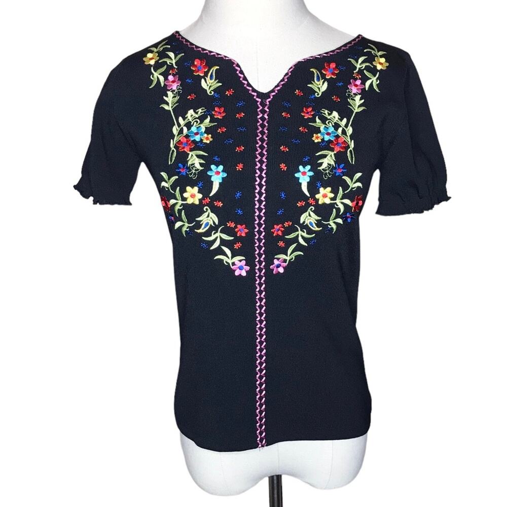 Joseph A.-Size Small Vintage Floral Embroidered Sweater-Excellent Condition